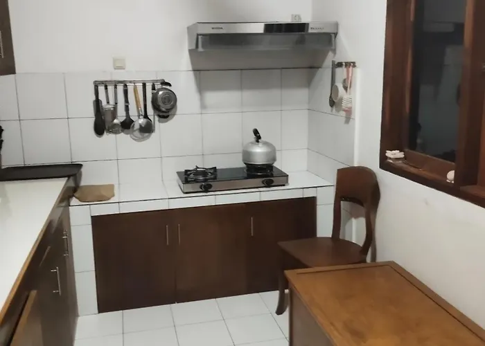 Teman Jaya House لوفينا
